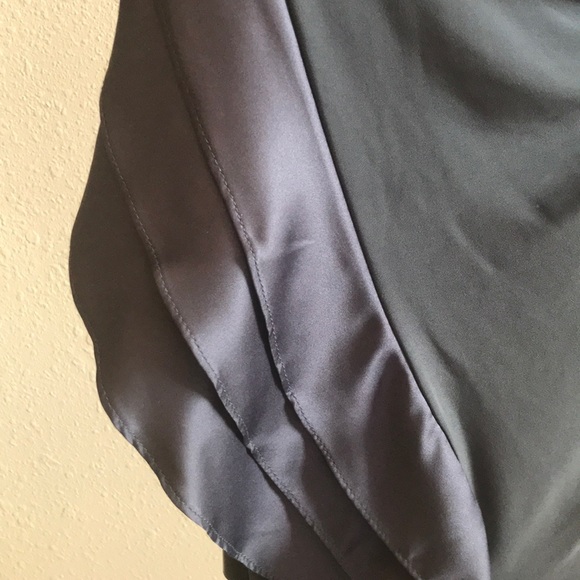 ⚡️Beautiful Grey Top from The Limited - Picture 3 of 4